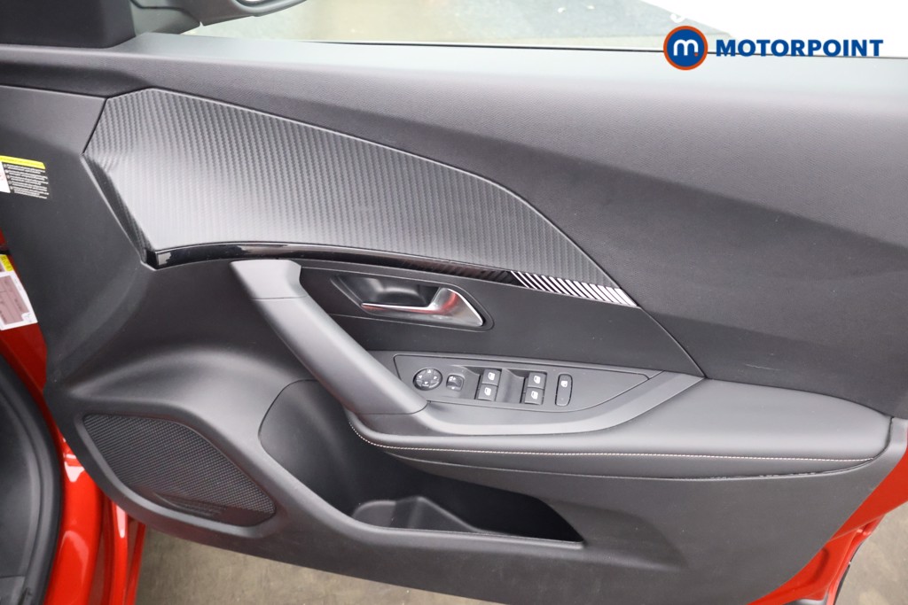 Peugeot 2008 Allure Manual Petrol SUV - Stock Number (1644835) - 11th supplementary image