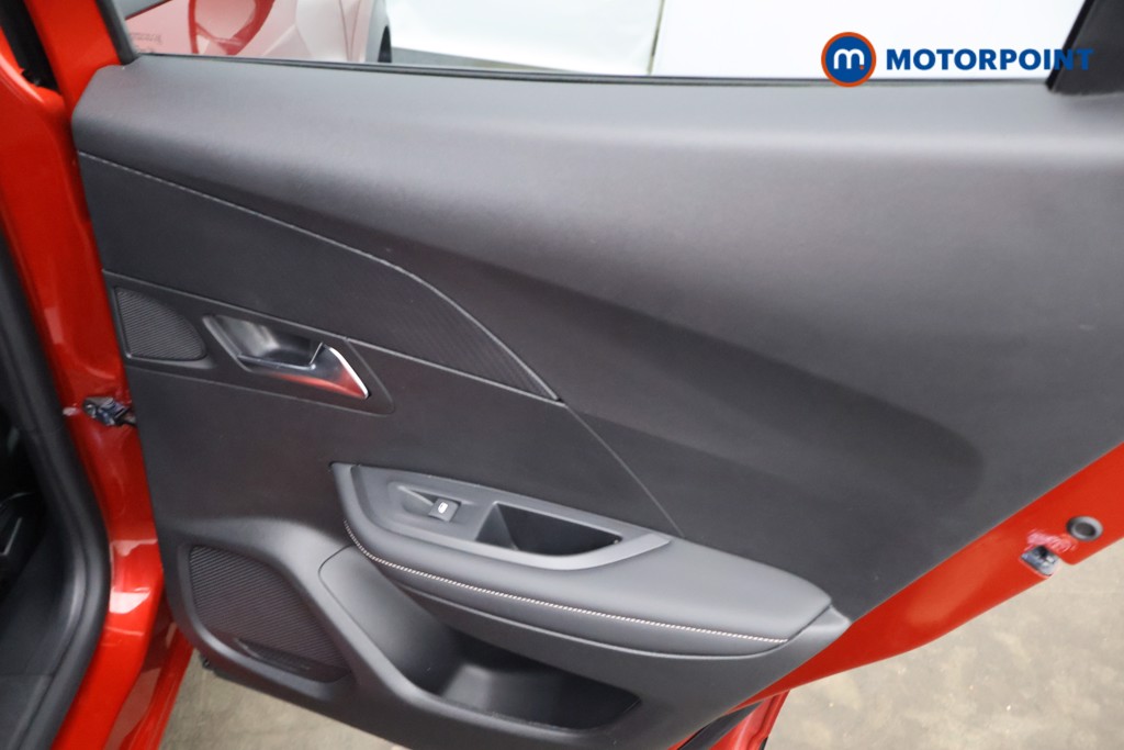 Peugeot 2008 Allure Manual Petrol SUV - Stock Number (1644835) - 16th supplementary image