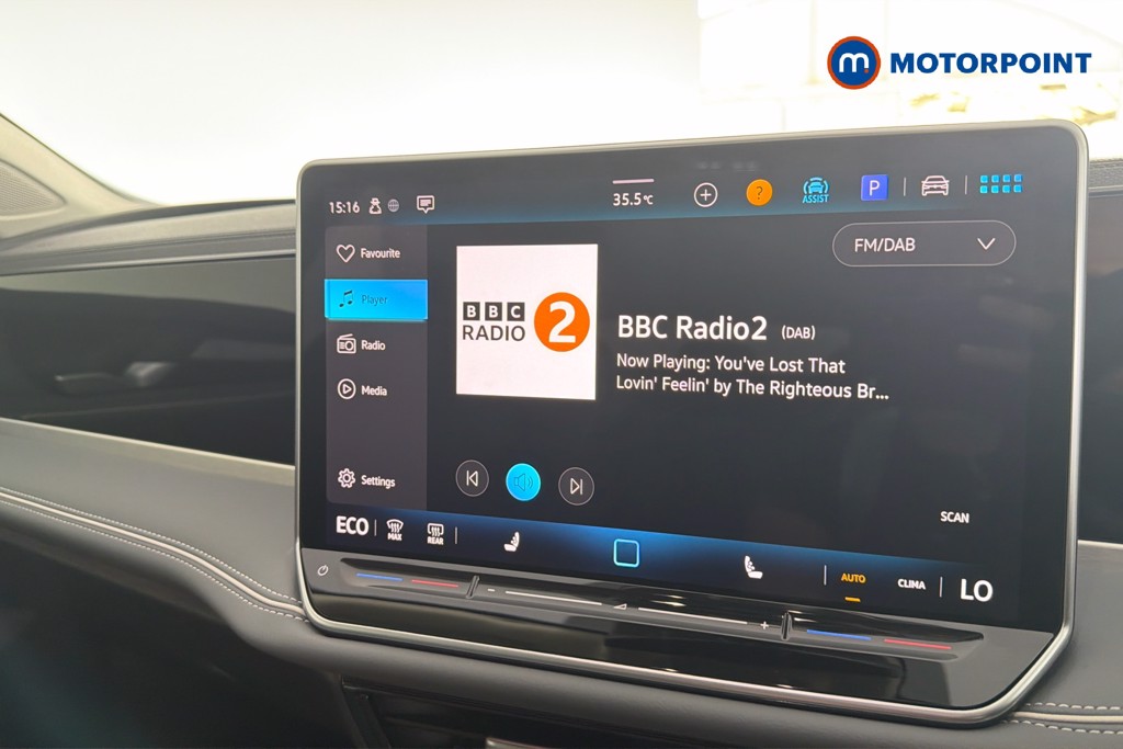 Volkswagen Passat Life Automatic Petrol Plug-In Hybrid Estate - Stock Number (1645476) - 9th supplementary image