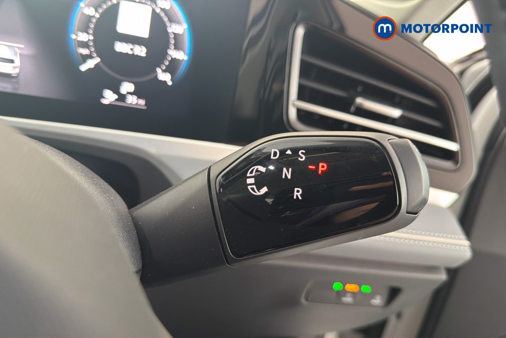 Volkswagen Passat Life Automatic Petrol Plug-In Hybrid Estate - Stock Number (1645476) - 15th supplementary image