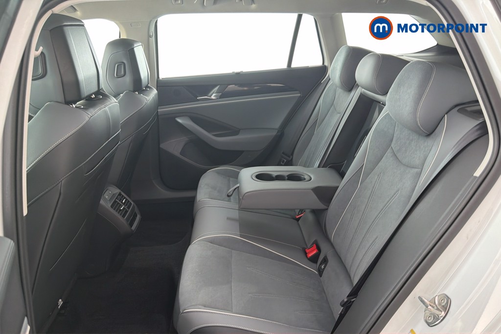 Volkswagen Passat Life Automatic Petrol Plug-In Hybrid Estate - Stock Number (1645476) - 28th supplementary image