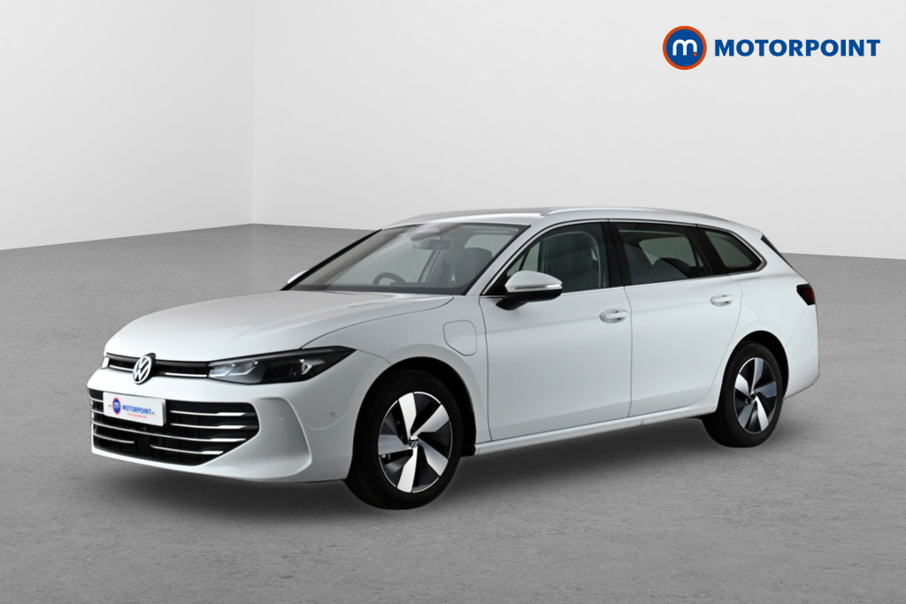 Volkswagen Passat Life Automatic Petrol Plug-In Hybrid Estate - Stock Number (1645476) - Passenger side front corner