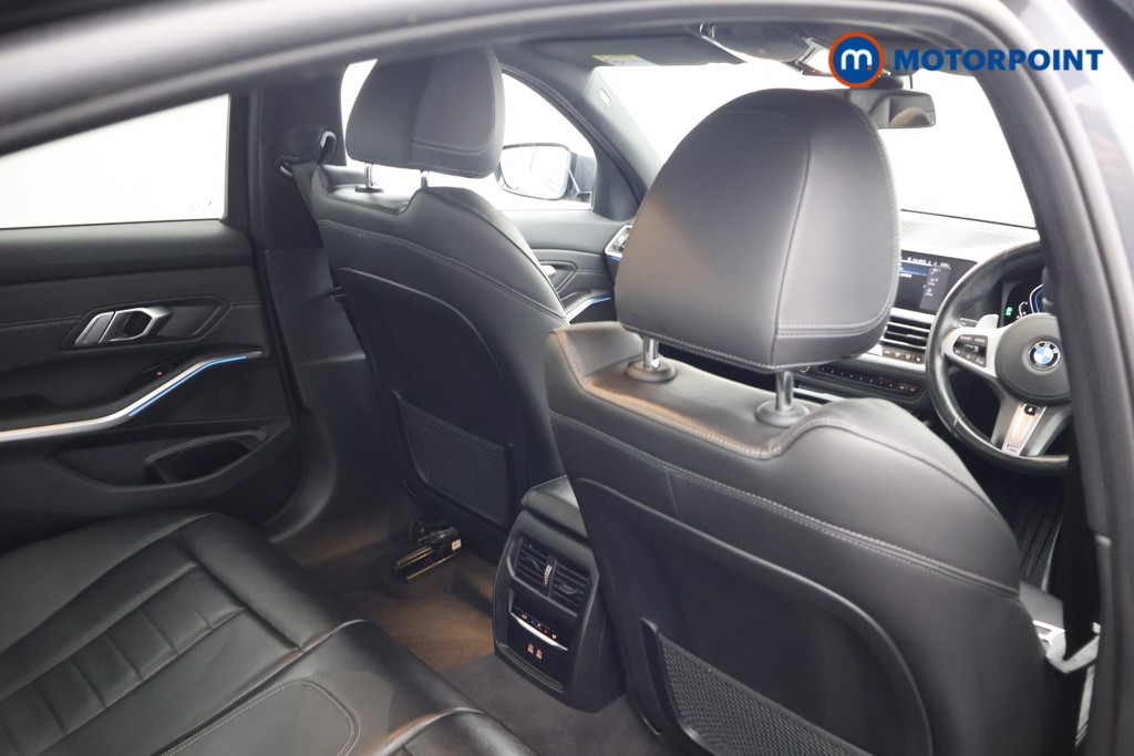 BMW 3 Series M Sport Automatic Petrol Plug-In Hybrid Saloon - Stock Number (1645683) - 15th supplementary image