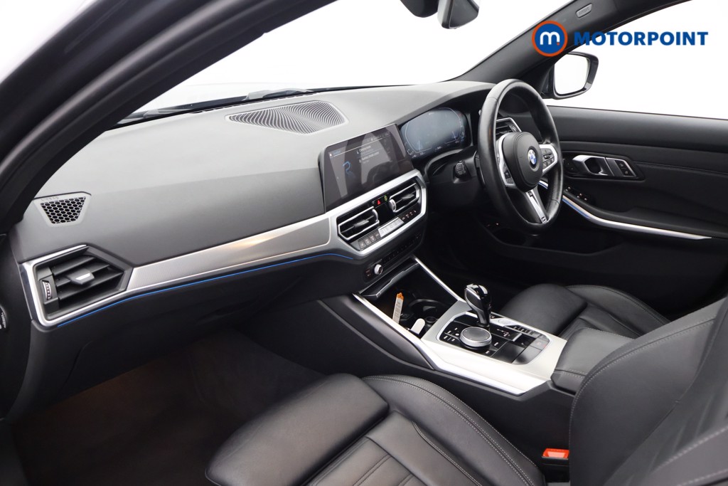 BMW 3 Series M Sport Automatic Petrol Plug-In Hybrid Saloon - Stock Number (1645683) - 17th supplementary image