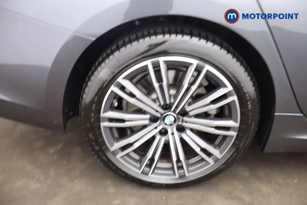 BMW 3 Series M Sport Automatic Petrol Plug-In Hybrid Saloon - Stock Number (1645683) - 20th supplementary image