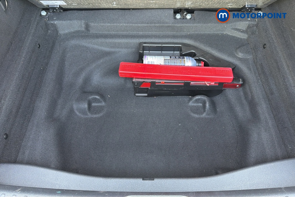 Mercedes-Benz GLA Amg Line Manual Petrol SUV - Stock Number (1645867) - 33rd supplementary image