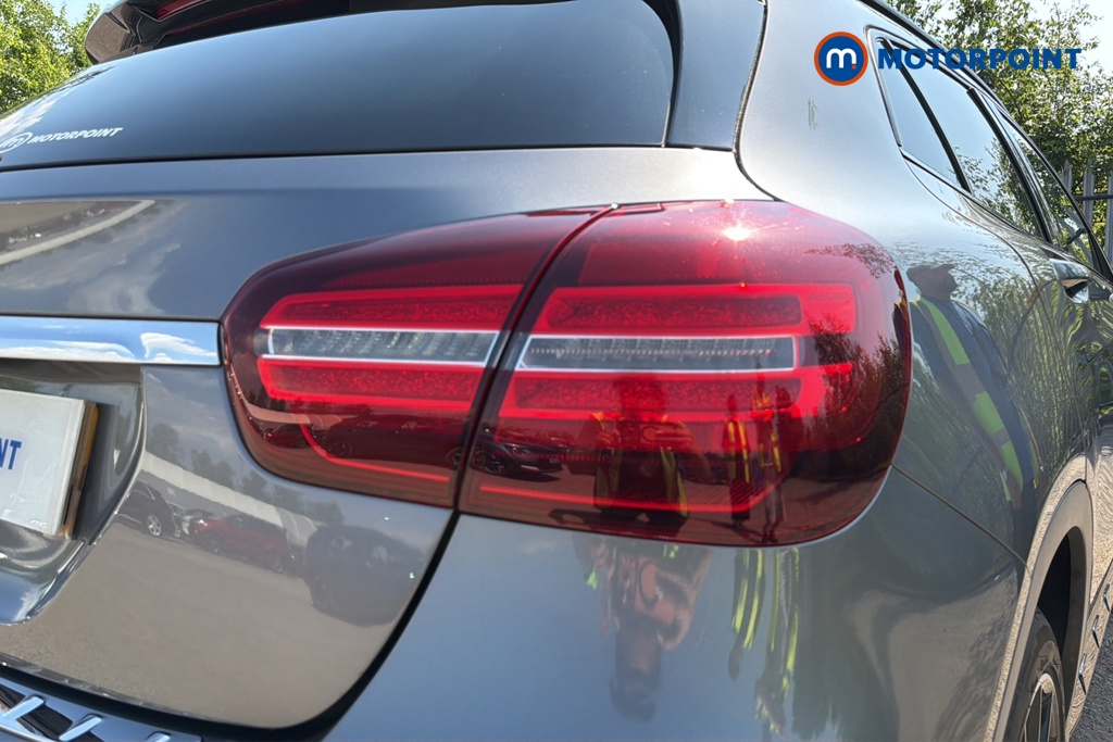 Mercedes-Benz GLA Amg Line Manual Petrol SUV - Stock Number (1645867) - 36th supplementary image
