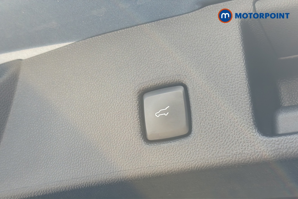 Ford Kuga St-Line Edition Automatic Petrol-Electric Hybrid SUV - Stock Number (1645972) - 35th supplementary image