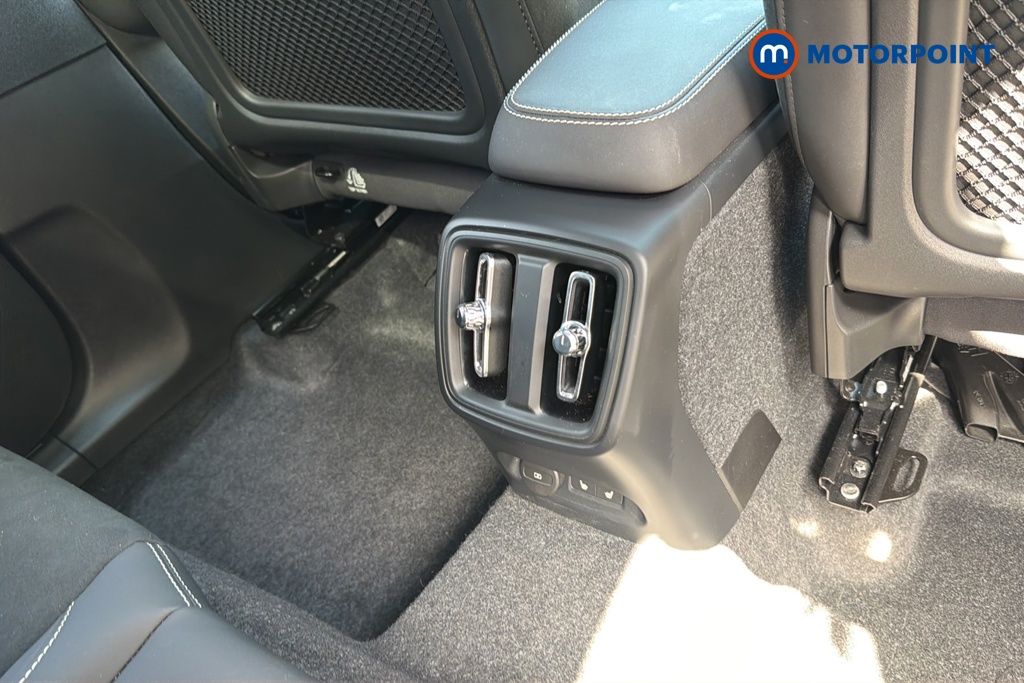 Volvo Xc40 Ultimate Automatic Electric SUV - Stock Number (1645982) - 28th supplementary image
