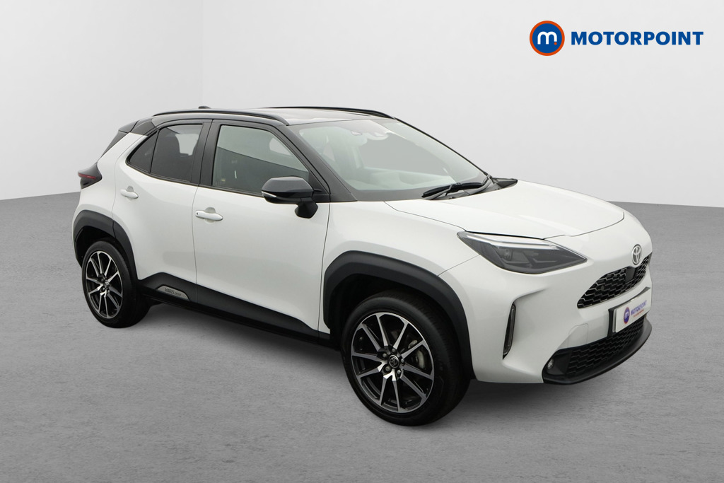 Toyota Yaris Cross Gr Sport Automatic Petrol-Electric Hybrid Estate - Stock Number (1645992) - Drivers side front corner
