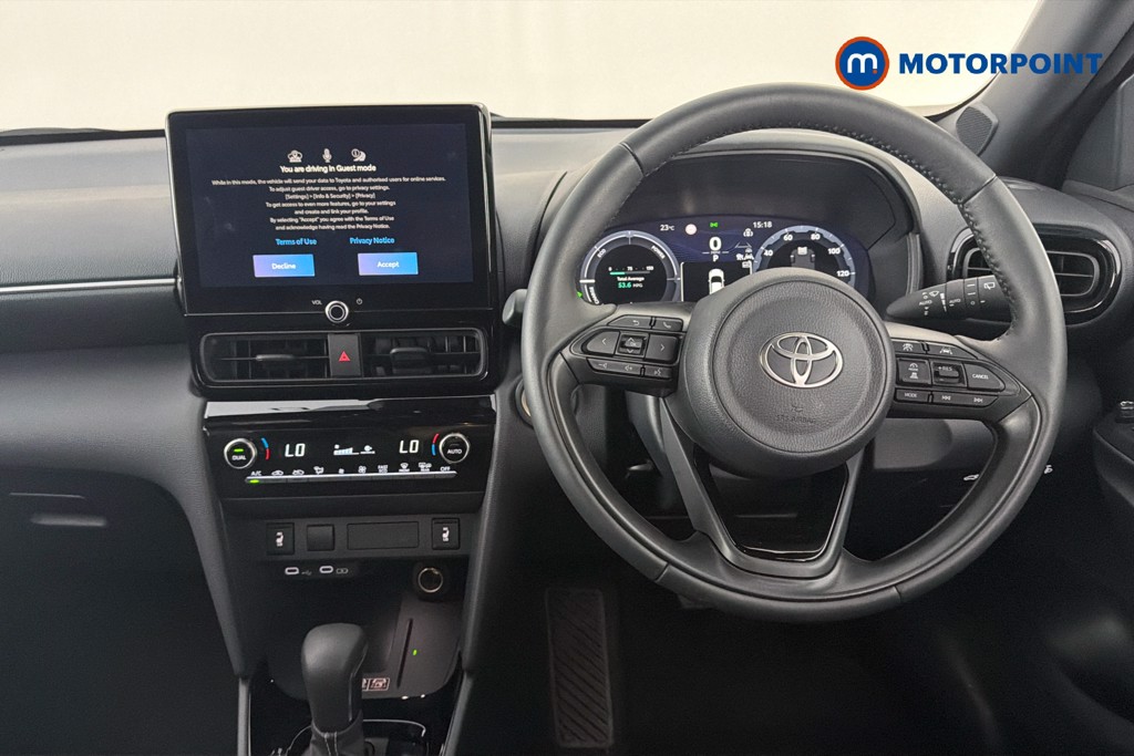Toyota Yaris Cross Excel Automatic Petrol-Electric Hybrid Estate - Stock Number (1646001) - 2nd supplementary image