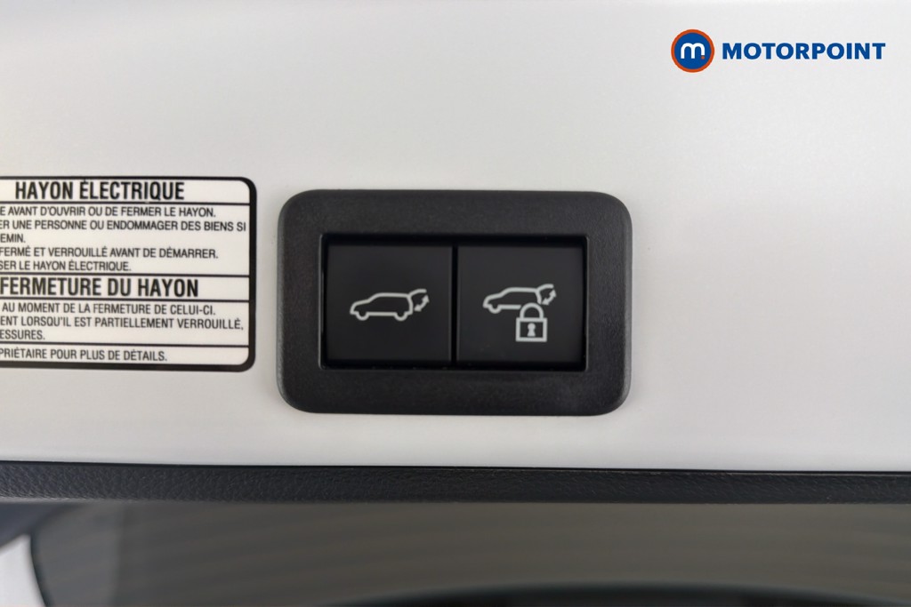 Toyota Yaris Cross Excel Automatic Petrol-Electric Hybrid Estate - Stock Number (1646001) - 35th supplementary image