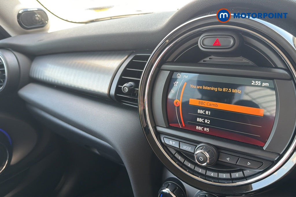 Mini Hatchback Cooper S Exclusive Automatic Petrol Hatchback - Stock Number (1646040) - 8th supplementary image