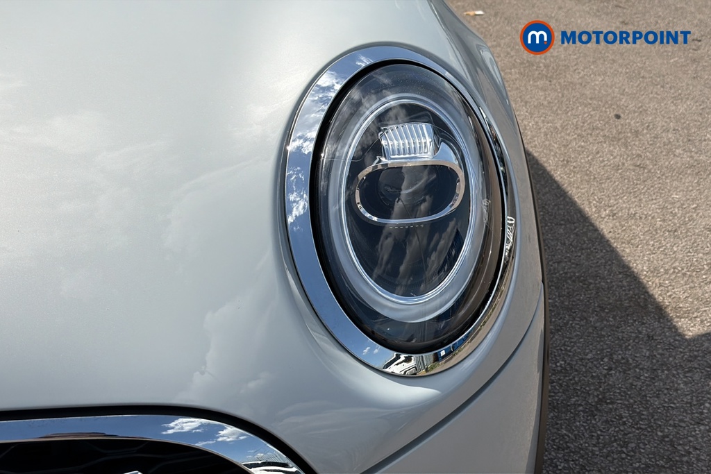Mini Hatchback Cooper S Exclusive Automatic Petrol Hatchback - Stock Number (1646040) - 42nd supplementary image