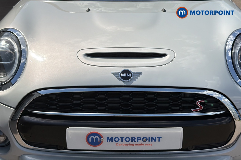 Mini Hatchback Cooper S Exclusive Automatic Petrol Hatchback - Stock Number (1646040) - 43rd supplementary image