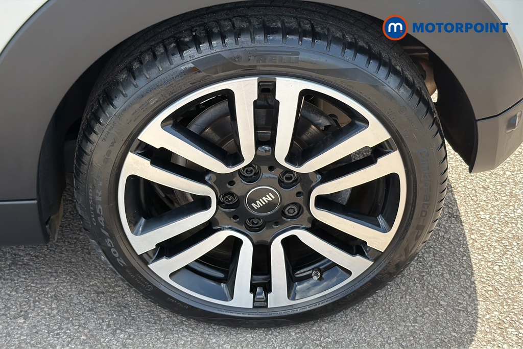 Mini Hatchback Cooper S Exclusive Automatic Petrol Hatchback - Stock Number (1646040) - 45th supplementary image