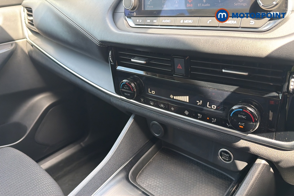 Nissan Qashqai Acenta Premium Automatic Petrol SUV - Stock Number (1646195) - 12th supplementary image