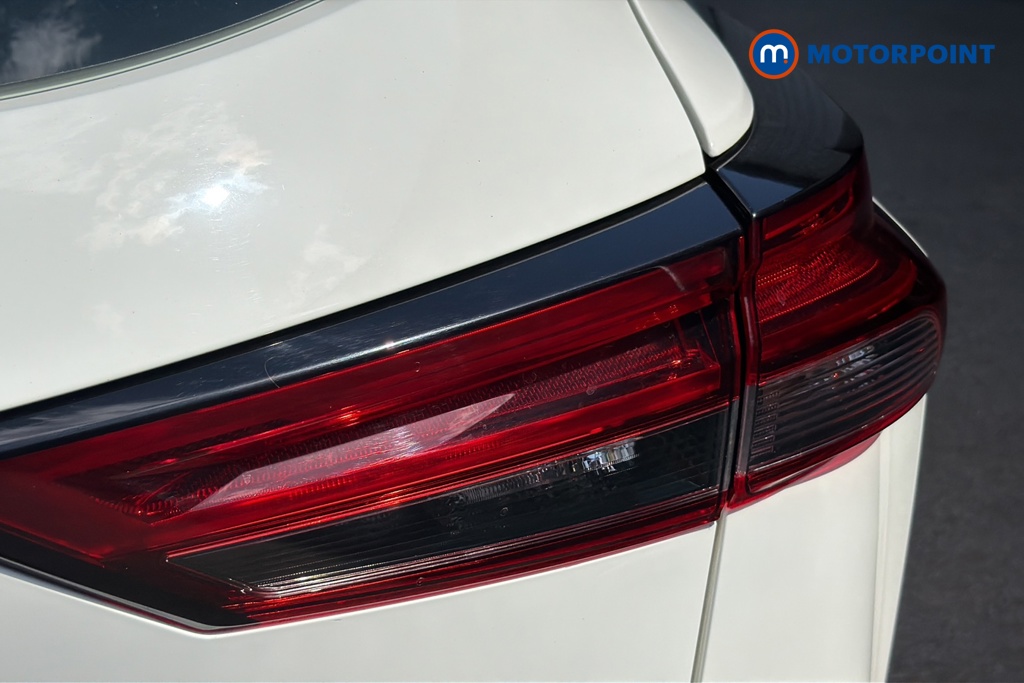 Nissan Qashqai Acenta Premium Automatic Petrol SUV - Stock Number (1646195) - 36th supplementary image