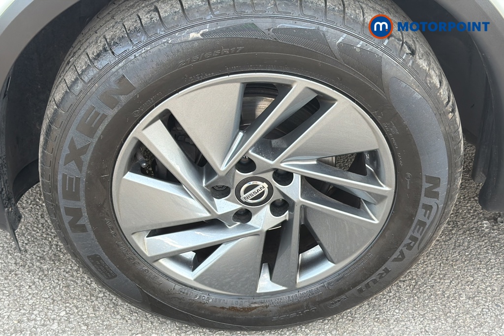 Nissan Qashqai Acenta Premium Automatic Petrol SUV - Stock Number (1646195) - 45th supplementary image