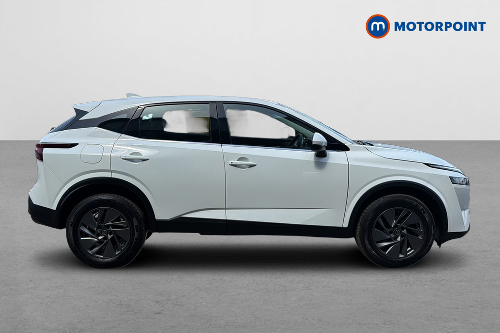 Nissan Qashqai Acenta Premium Automatic Petrol SUV - Stock Number (1646195) - Passenger side