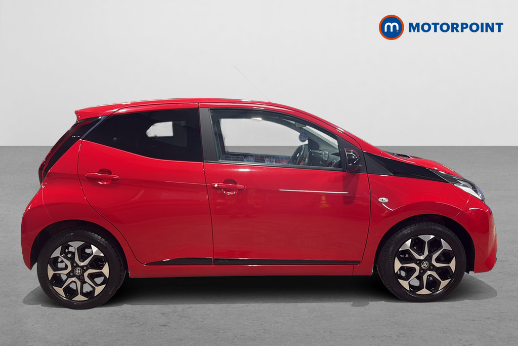 Toyota Aygo X-Trend Manual Petrol Hatchback - Stock Number (1646198) - Passenger side