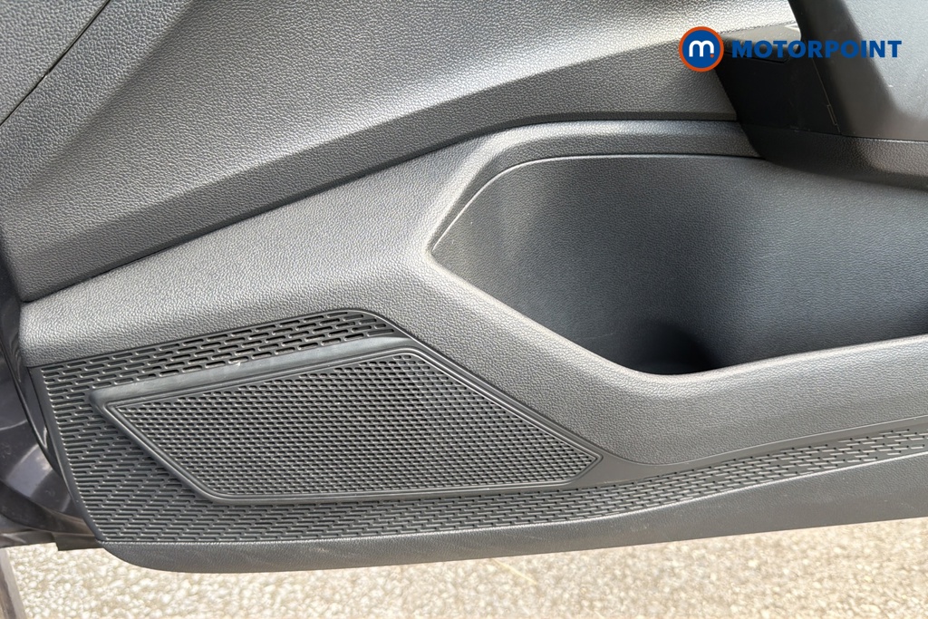 Volkswagen Polo Life Manual Petrol Hatchback - Stock Number (1646331) - 21st supplementary image