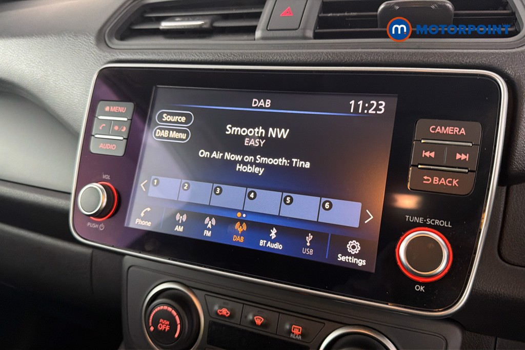 Nissan Leaf Acenta Automatic Electric Hatchback - Stock Number (1646582) - 9th supplementary image
