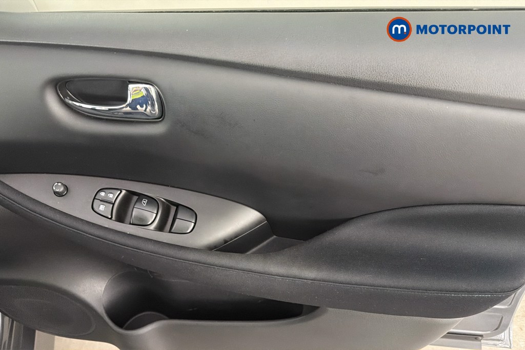 Nissan Leaf Acenta Automatic Electric Hatchback - Stock Number (1646582) - 19th supplementary image