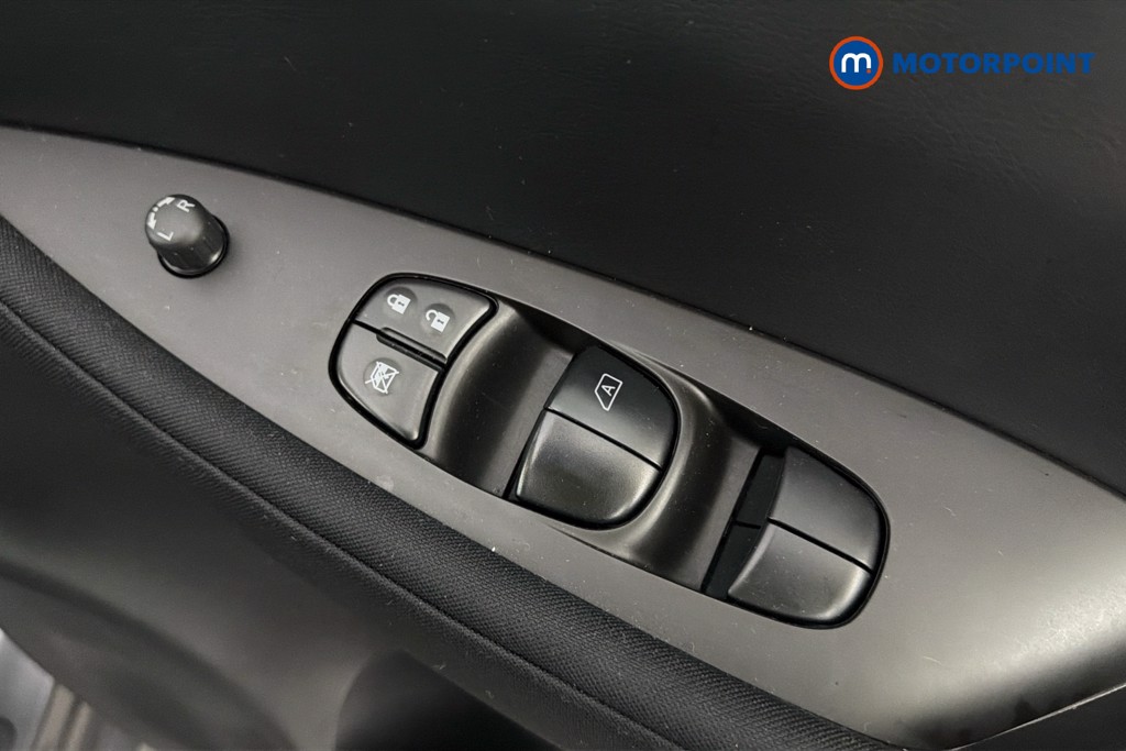 Nissan Leaf Acenta Automatic Electric Hatchback - Stock Number (1646582) - 20th supplementary image