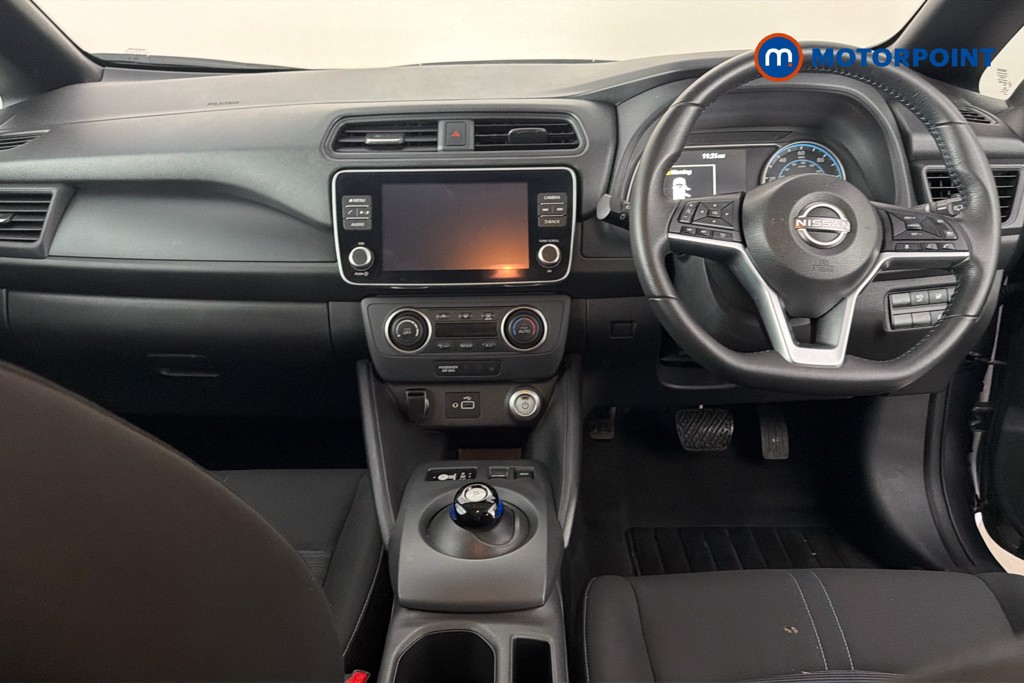 Nissan Leaf Acenta Automatic Electric Hatchback - Stock Number (1646582) - 1st supplementary image