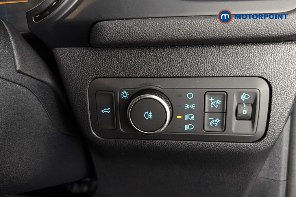 Ford Kuga St-Line Automatic Petrol-Electric Hybrid SUV - Stock Number (1646685) - 18th supplementary image