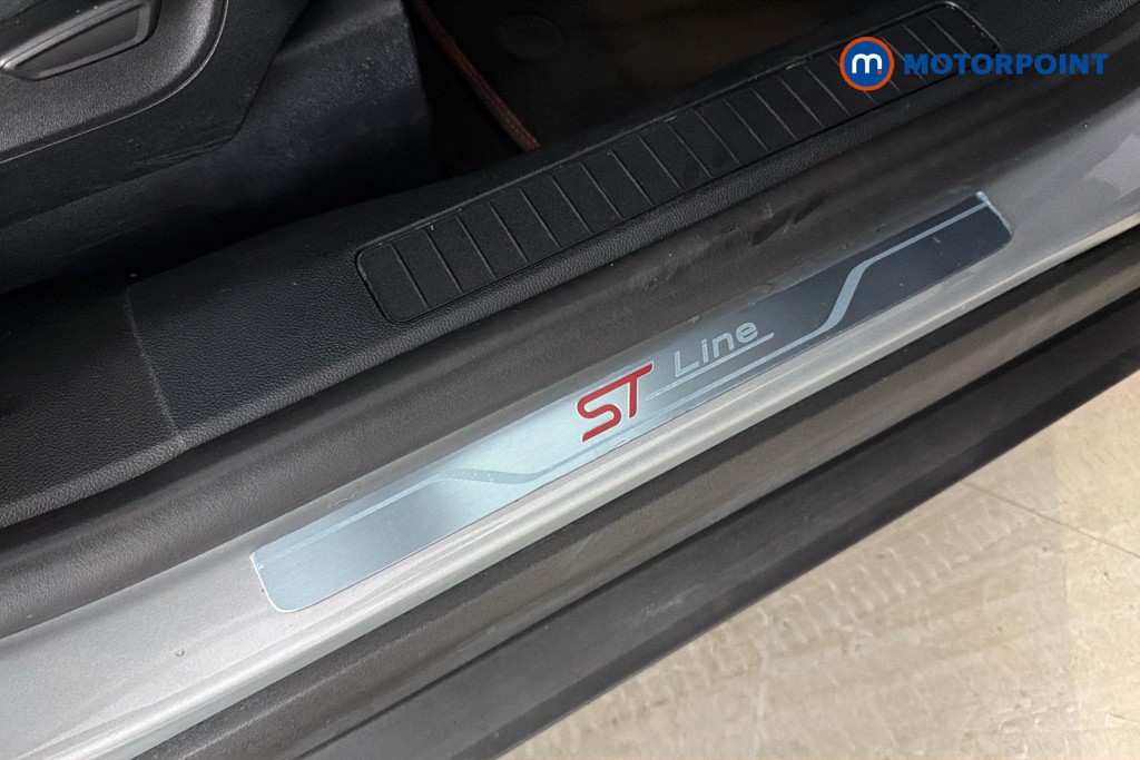 Ford Kuga St-Line Automatic Petrol-Electric Hybrid SUV - Stock Number (1646685) - 27th supplementary image
