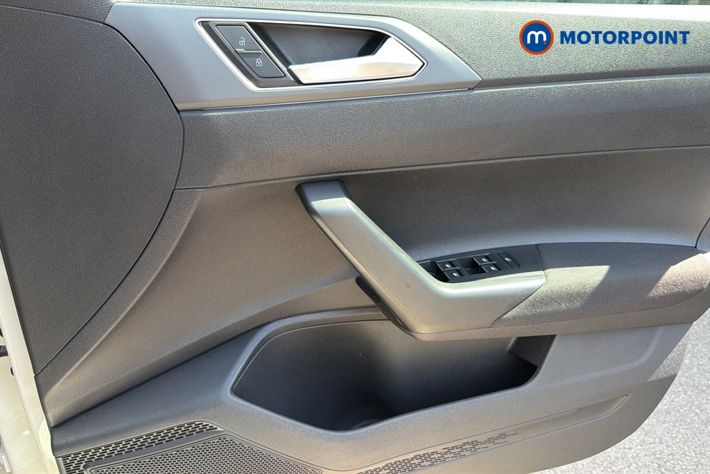 Volkswagen Taigo R-Line Automatic Petrol SUV - Stock Number (1646785) - 18th supplementary image