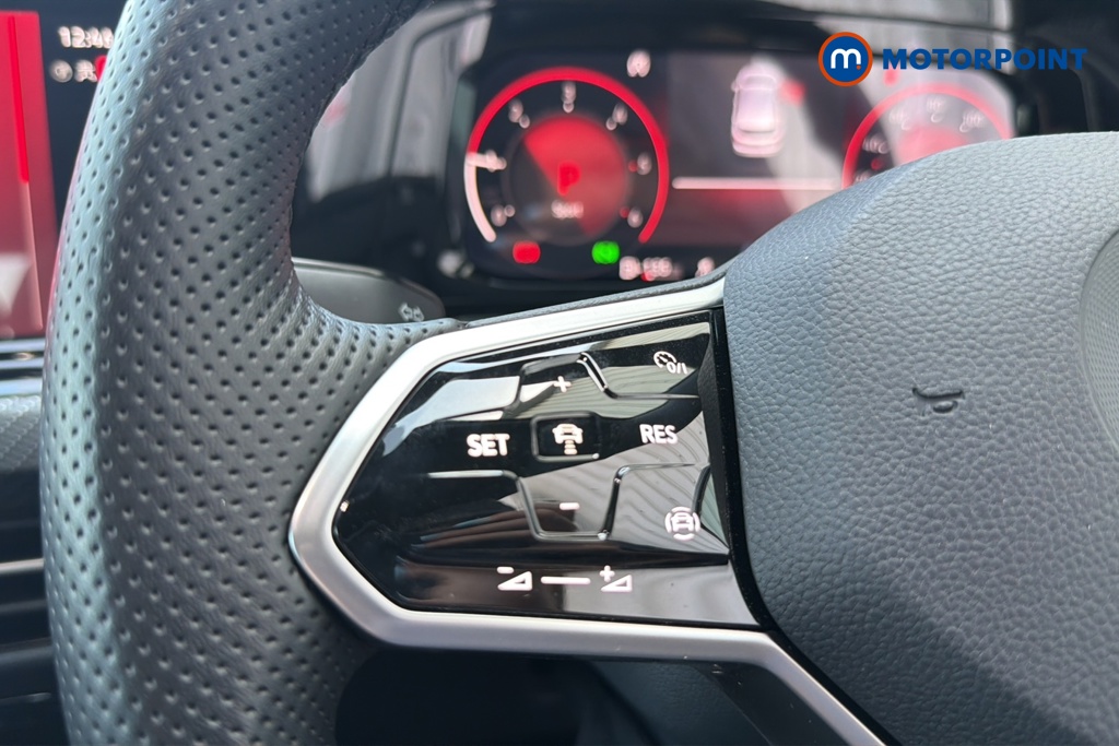 Volkswagen Golf R-Line Automatic Diesel Hatchback - Stock Number (1647016) - 4th supplementary image