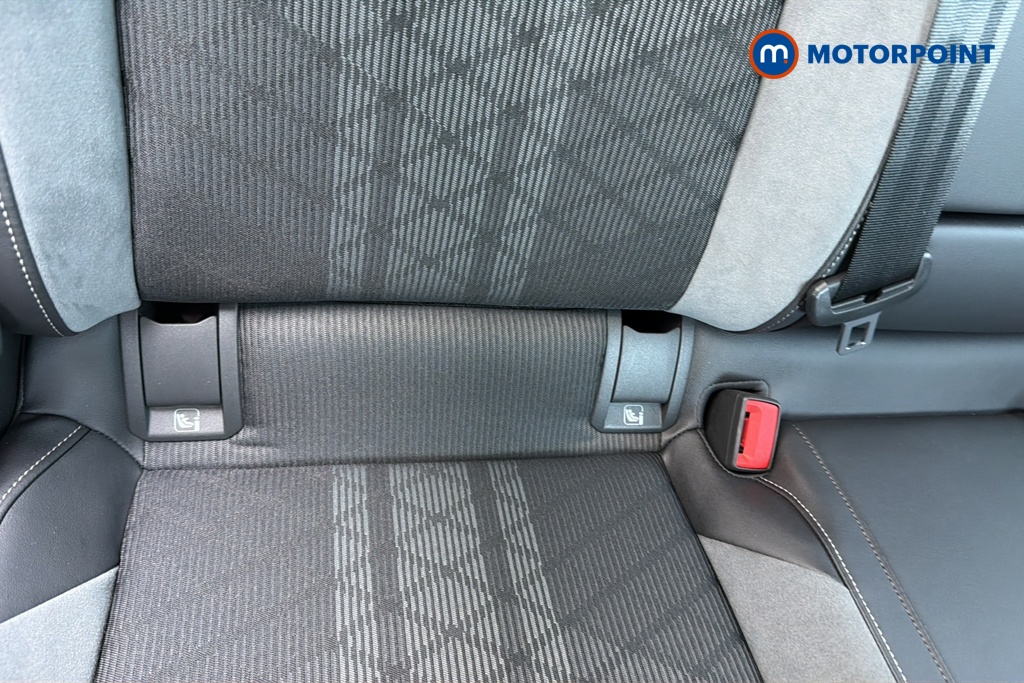 Volkswagen Golf R-Line Automatic Diesel Hatchback - Stock Number (1647016) - 27th supplementary image