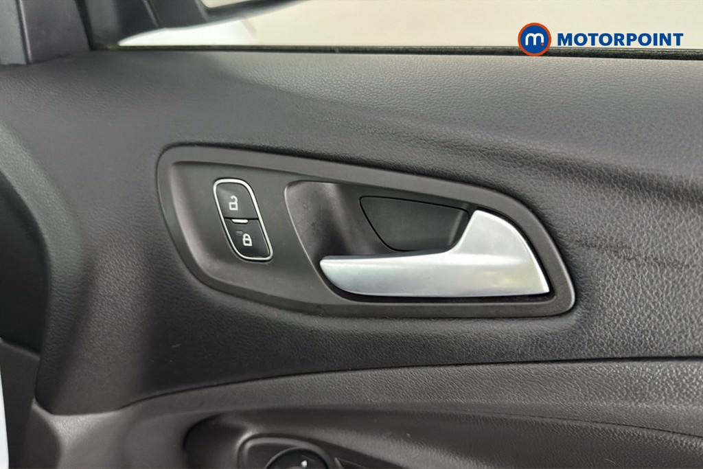 Ford Kuga Zetec Manual Diesel SUV - Stock Number (1647104) - 42nd supplementary image