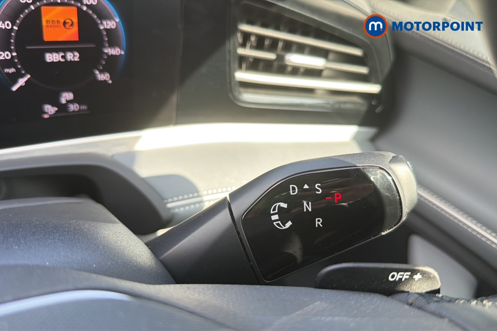 Volkswagen Passat Life Automatic Petrol Plug-In Hybrid Estate - Stock Number (1647522) - 6th supplementary image