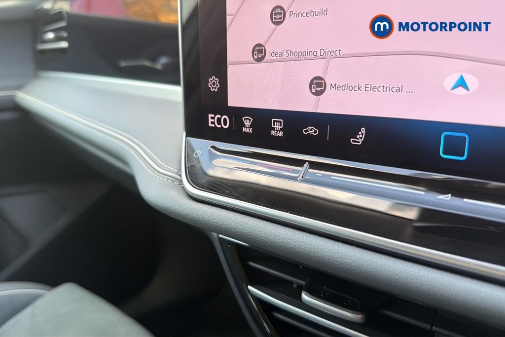 Volkswagen Passat Life Automatic Petrol Plug-In Hybrid Estate - Stock Number (1647522) - 14th supplementary image