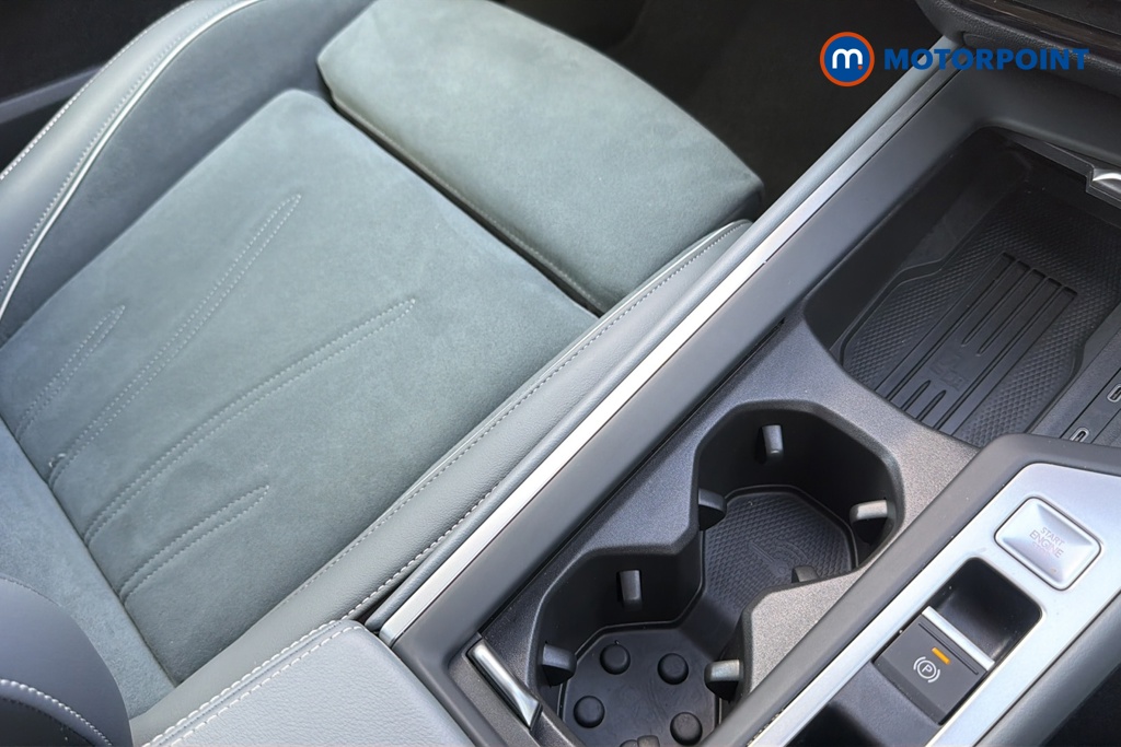 Volkswagen Passat Life Automatic Petrol Plug-In Hybrid Estate - Stock Number (1647522) - 16th supplementary image