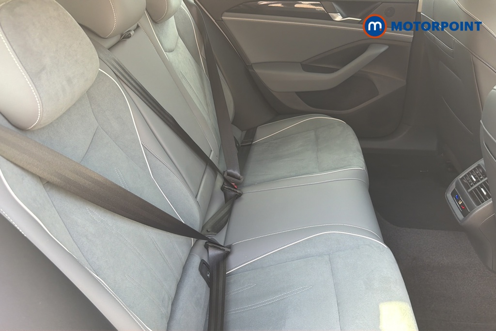 Volkswagen Passat Life Automatic Petrol Plug-In Hybrid Estate - Stock Number (1647522) - 25th supplementary image