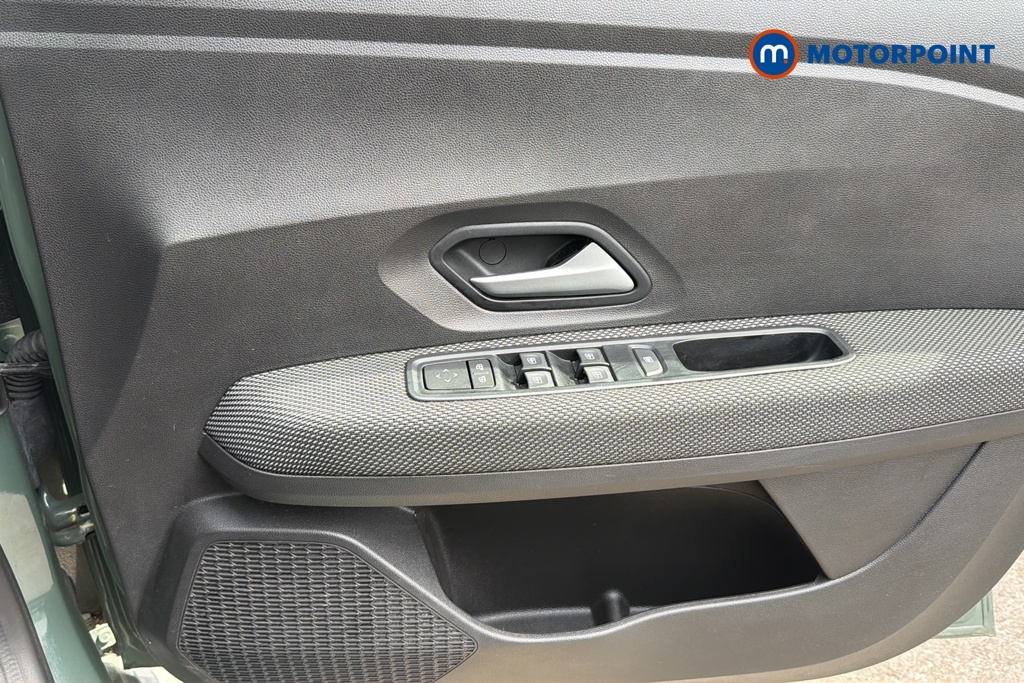 Dacia Sandero Stepway Expression Manual Petrol Hatchback - Stock Number (1619087) - 18th supplementary image