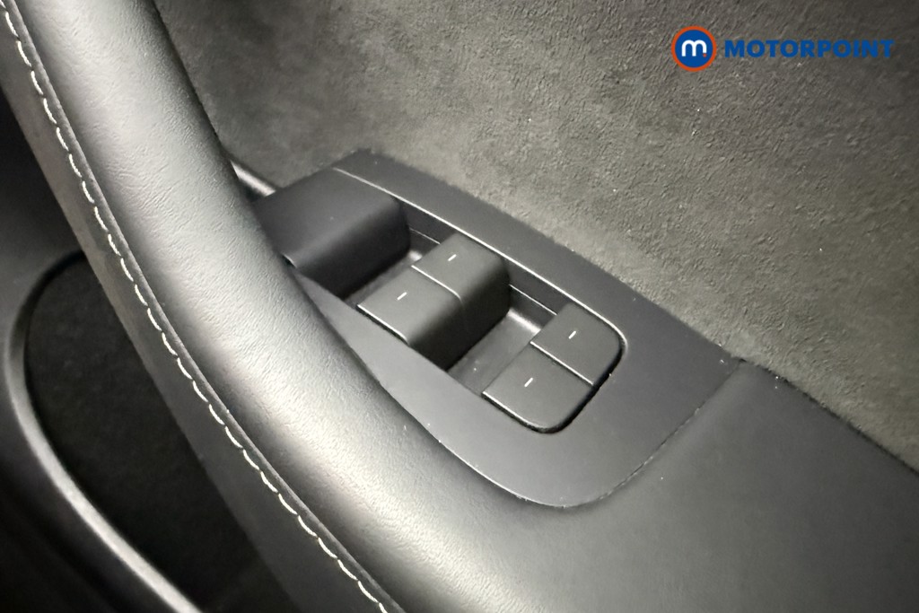 Tesla Model Y Long Range Automatic Electric SUV - Stock Number (1634494) - 13th supplementary image
