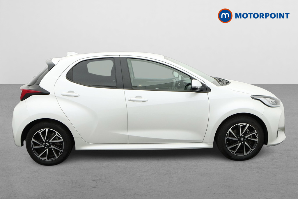 Toyota Yaris Design Automatic Petrol-Electric Hybrid Hatchback - Stock Number (1635174) - Drivers side