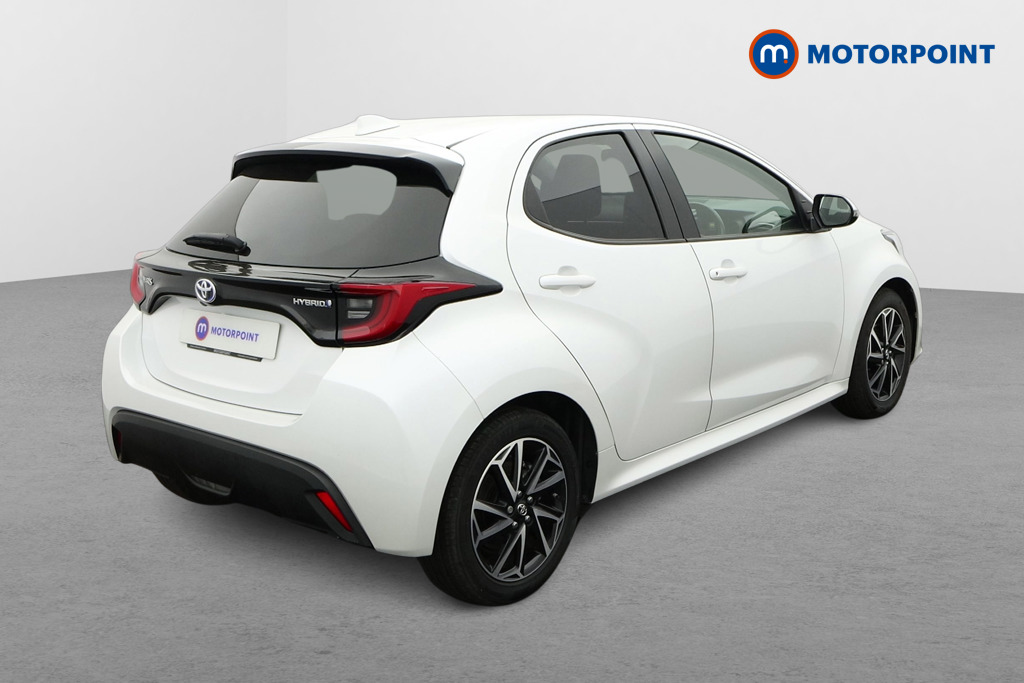 Toyota Yaris Design Automatic Petrol-Electric Hybrid Hatchback - Stock Number (1635174) - Drivers side rear corner