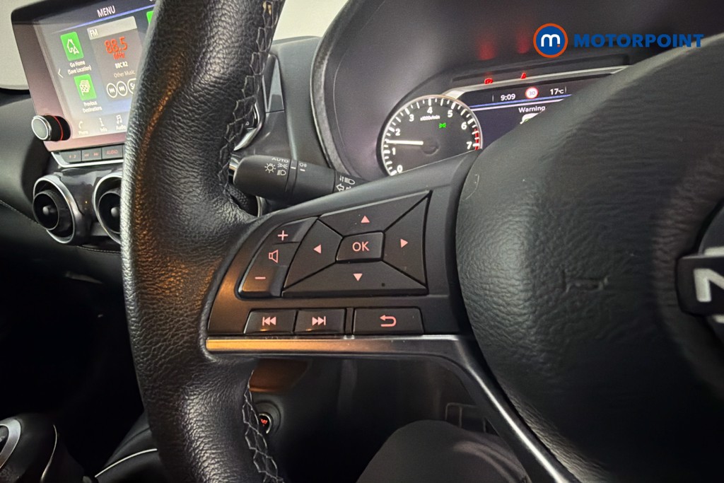 Nissan Juke N-Connecta Manual Petrol SUV - Stock Number (1635820) - 3rd supplementary image
