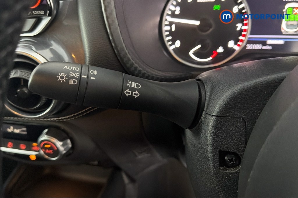 Nissan Juke N-Connecta Manual Petrol SUV - Stock Number (1635820) - 6th supplementary image