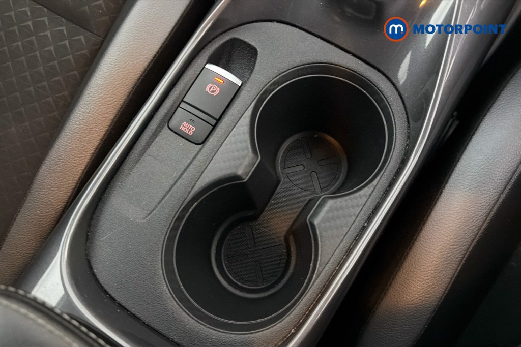 Nissan Juke N-Connecta Manual Petrol SUV - Stock Number (1635820) - 16th supplementary image