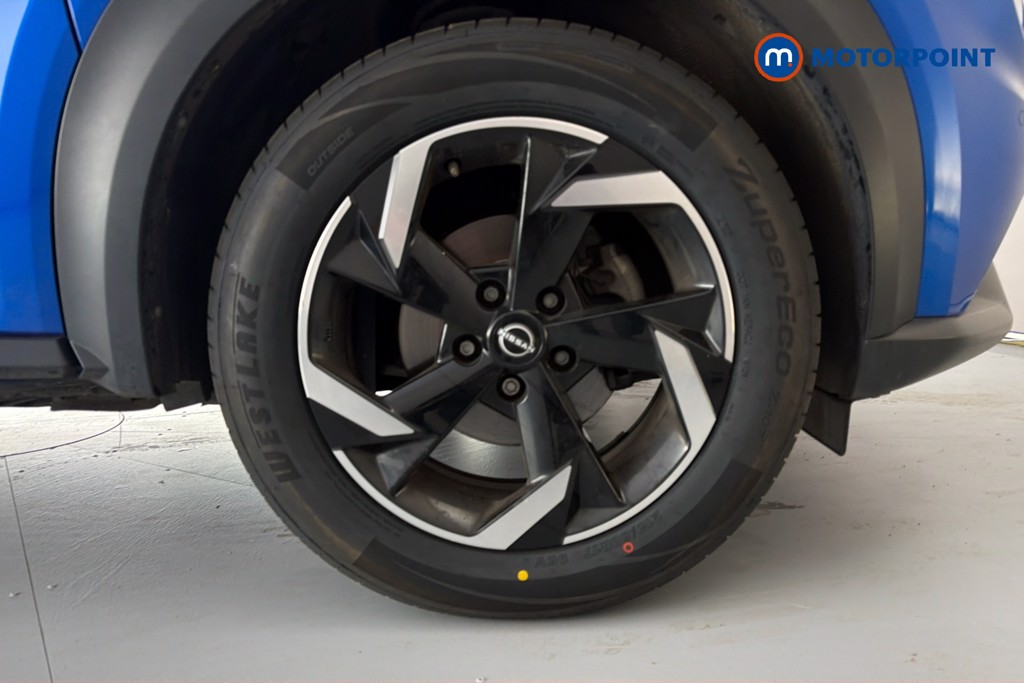 Nissan Juke N-Connecta Manual Petrol SUV - Stock Number (1635820) - 50th supplementary image