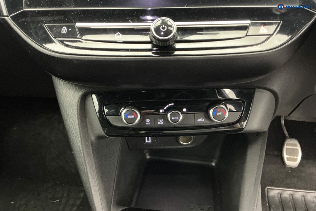 Vauxhall Corsa GS Manual Petrol Hatchback - Stock Number (1637974) - 17th supplementary image