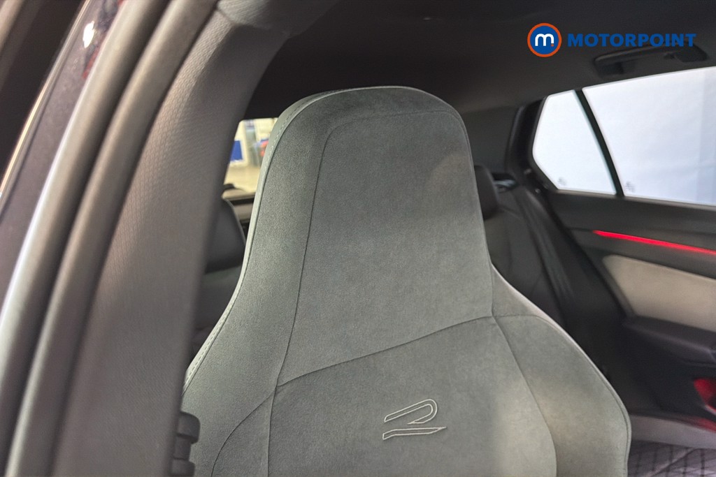Volkswagen Golf R-Line Manual Petrol Hatchback - Stock Number (1638591) - 23rd supplementary image